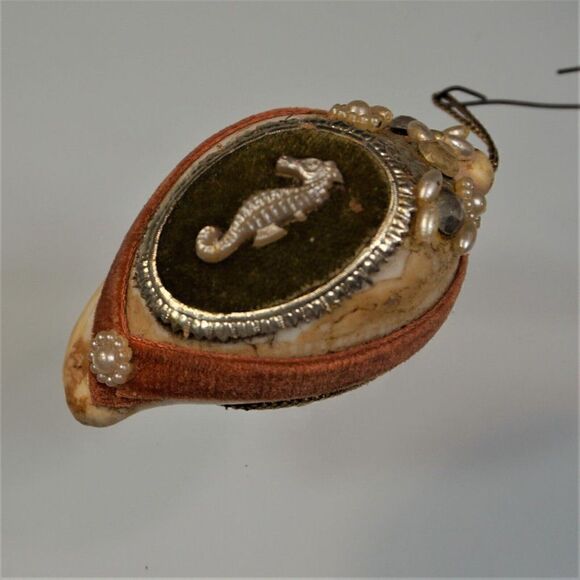 Vintage Christmas Ornament Seashell Beaded Seahorse Mica Ribbon Handmade - Picture 4 of 10